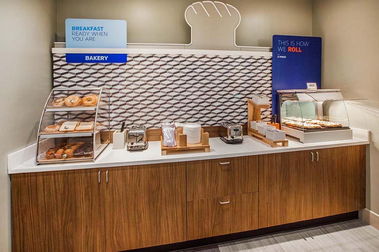 Holiday Inn Express Johnson City By Ihg Ngoại thất bức ảnh